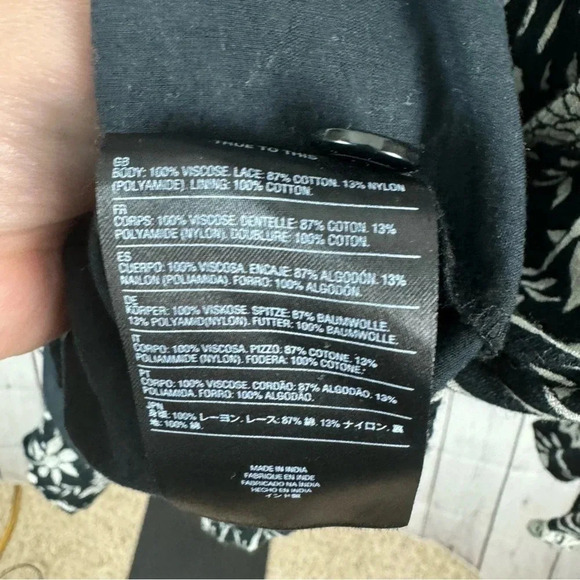 Volcom Salty Free Dress Black White Floral Size Small - Picture 9 of 10